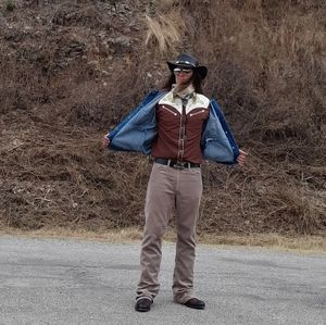 VNTG Embroidered Western/Cowboy Pearl Snap Shirt